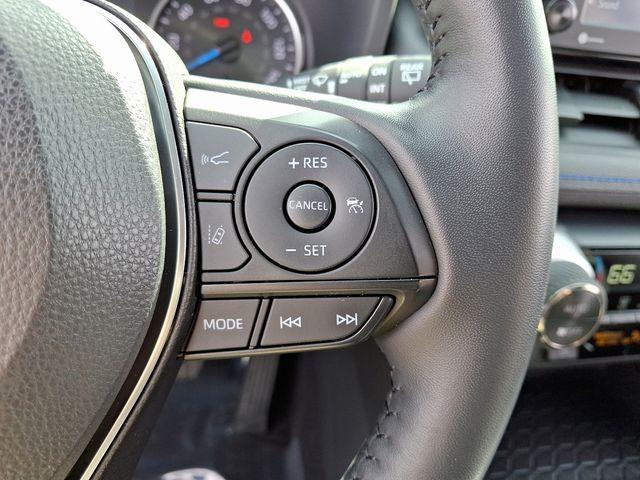 2022 Toyota RAV4 Hybrid Vehicle Photo in DANBURY, CT 06810-5034