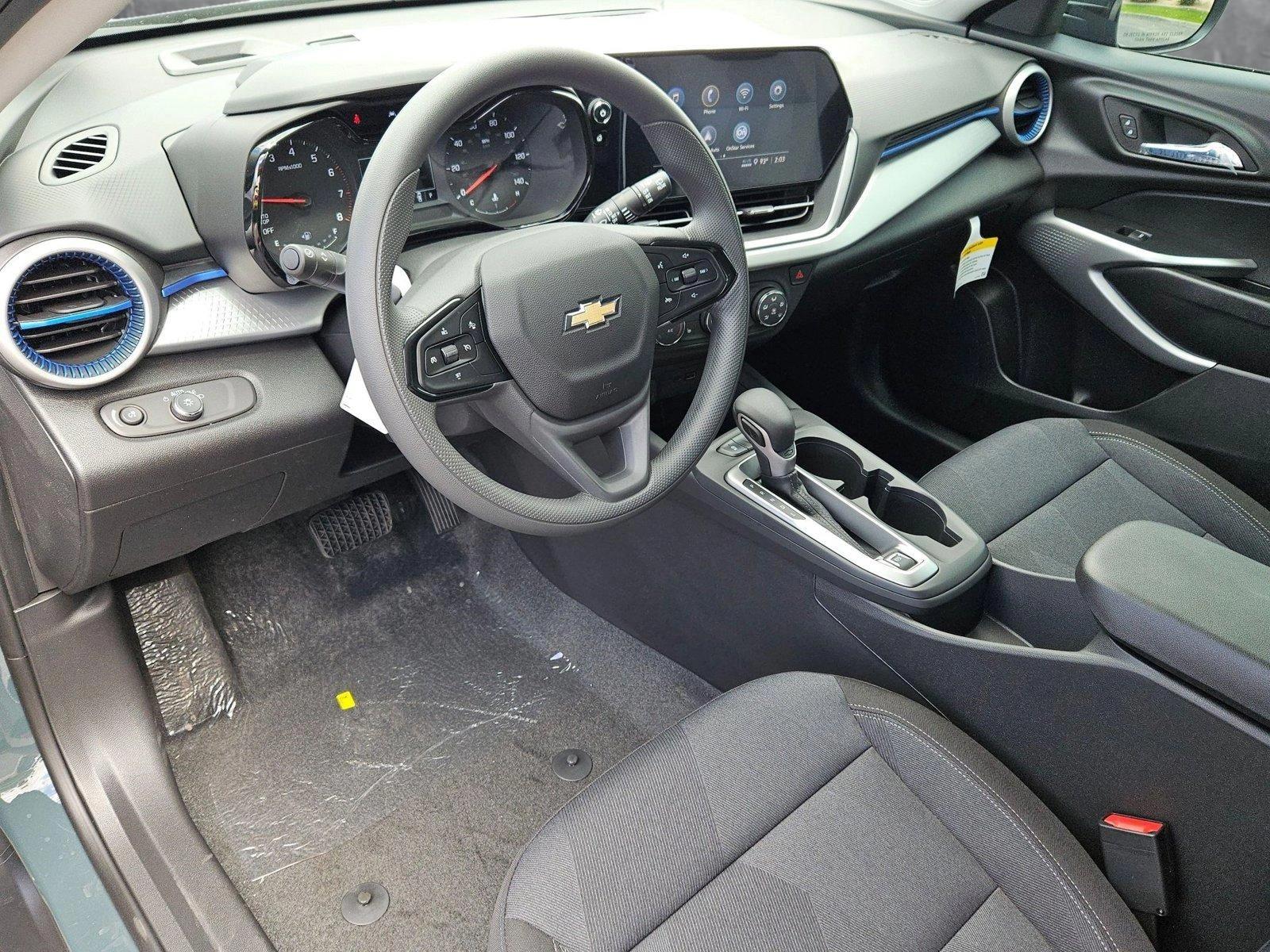 2025 Chevrolet Trax Vehicle Photo in MESA, AZ 85206-4395