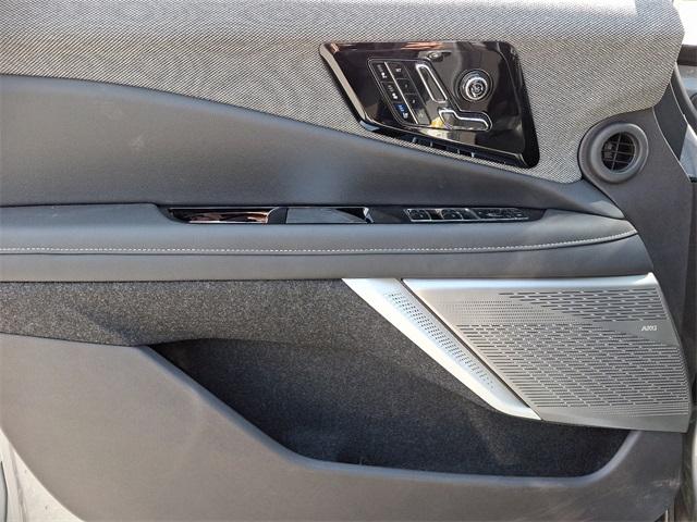 2025 Cadillac OPTIQ Vehicle Photo in ALLENTOWN, PA 18103-7399