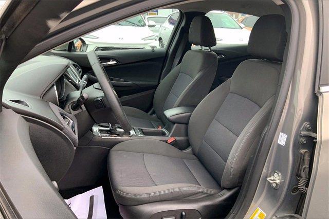 2018 Chevrolet Cruze Vehicle Photo in INDEPENDENCE, MO 64055-1377