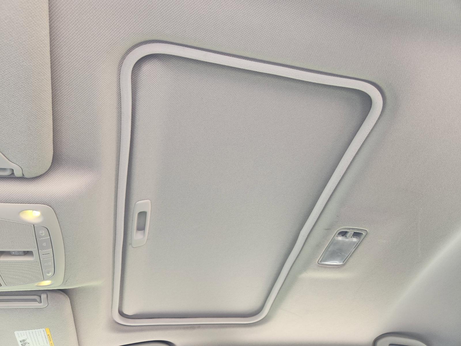 2015 Nissan Sentra Vehicle Photo in PLANO, TX 75024