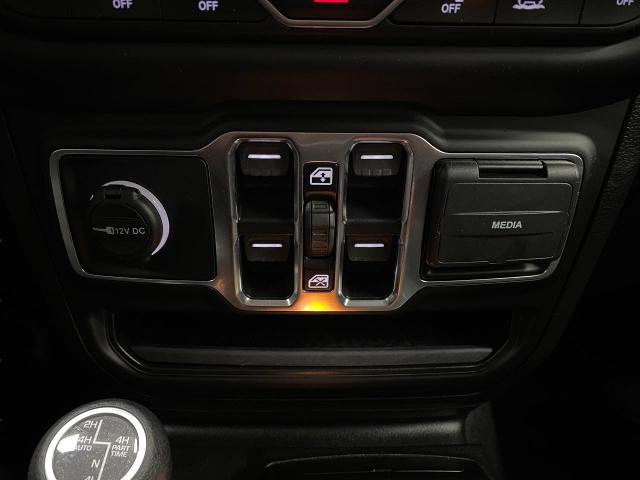 2021 Jeep Gladiator Vehicle Photo in Appleton, WI 54913
