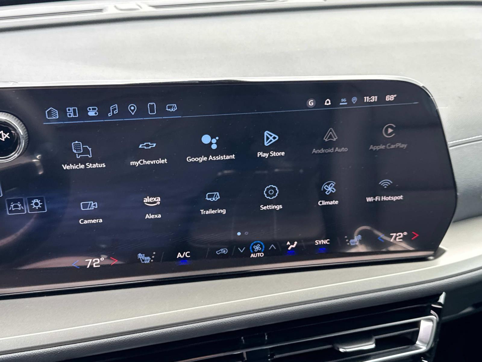 2025 Chevrolet Traverse Vehicle Photo in LOS ANGELES, CA 90007-3794