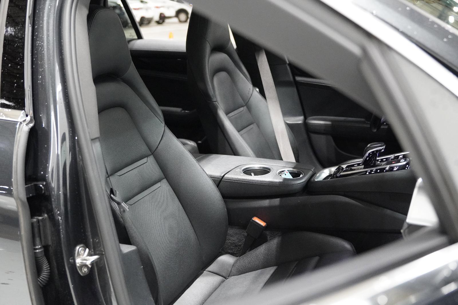 2018 Porsche Panamera Vehicle Photo in GRAPEVINE, TX 76051