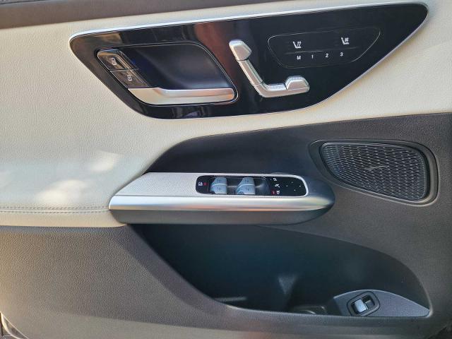2025 Mercedes-Benz GLC Vehicle Photo in HOUSTON, TX 77079