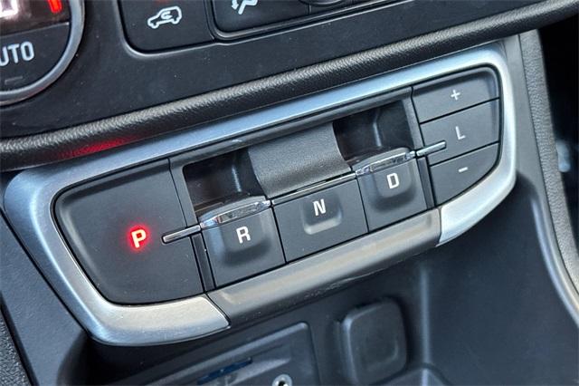 2023 GMC Terrain Vehicle Photo in ELK GROVE, CA 95757-8703