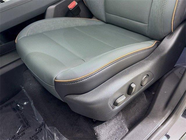 2025 GMC Acadia Vehicle Photo in PUYALLUP, WA 98371-4149