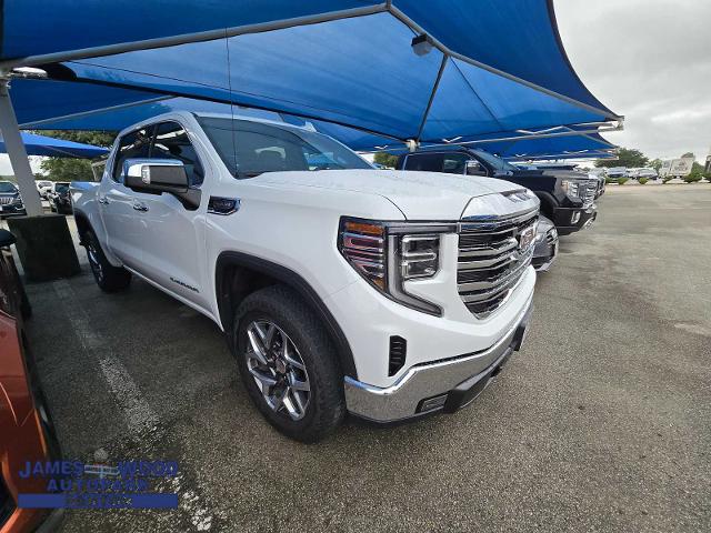 2023 GMC Sierra 1500 Vehicle Photo in DENTON, TX 76210-9321