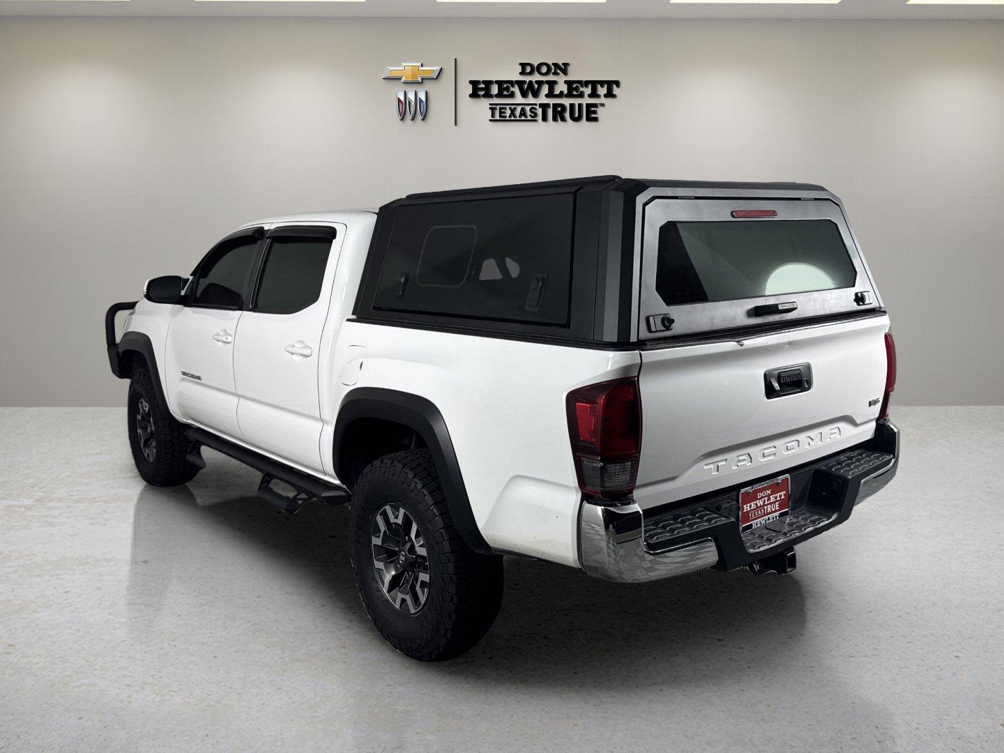 2018 Toyota Tacoma Vehicle Photo in GEORGETOWN, TX 78626-7508