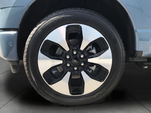 2023 Ford F-150 Lightning Vehicle Photo in GREEN BAY, WI 54303-3330