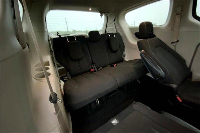 2021 Chrysler Pacifica Vehicle Photo in TOPEKA, KS 66609-0000