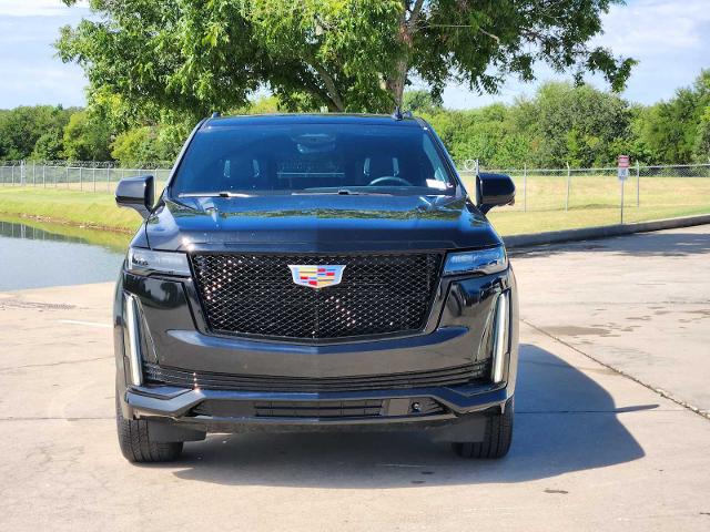 2022 Cadillac Escalade Vehicle Photo in DENTON, TX 76210-9321
