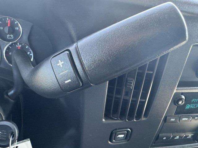 2019 GMC Savana Commercial Cutaway Vehicle Photo in LEOMINSTER, MA 01453-2952