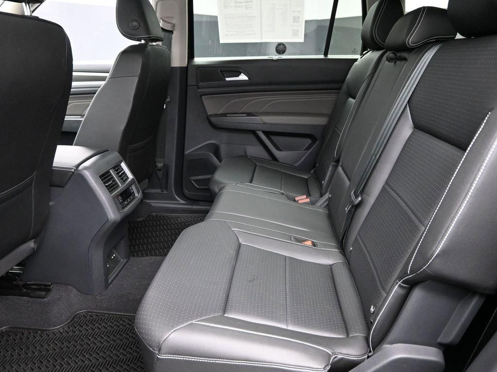 2023 Volkswagen Atlas Vehicle Photo in Marion, IA 52302