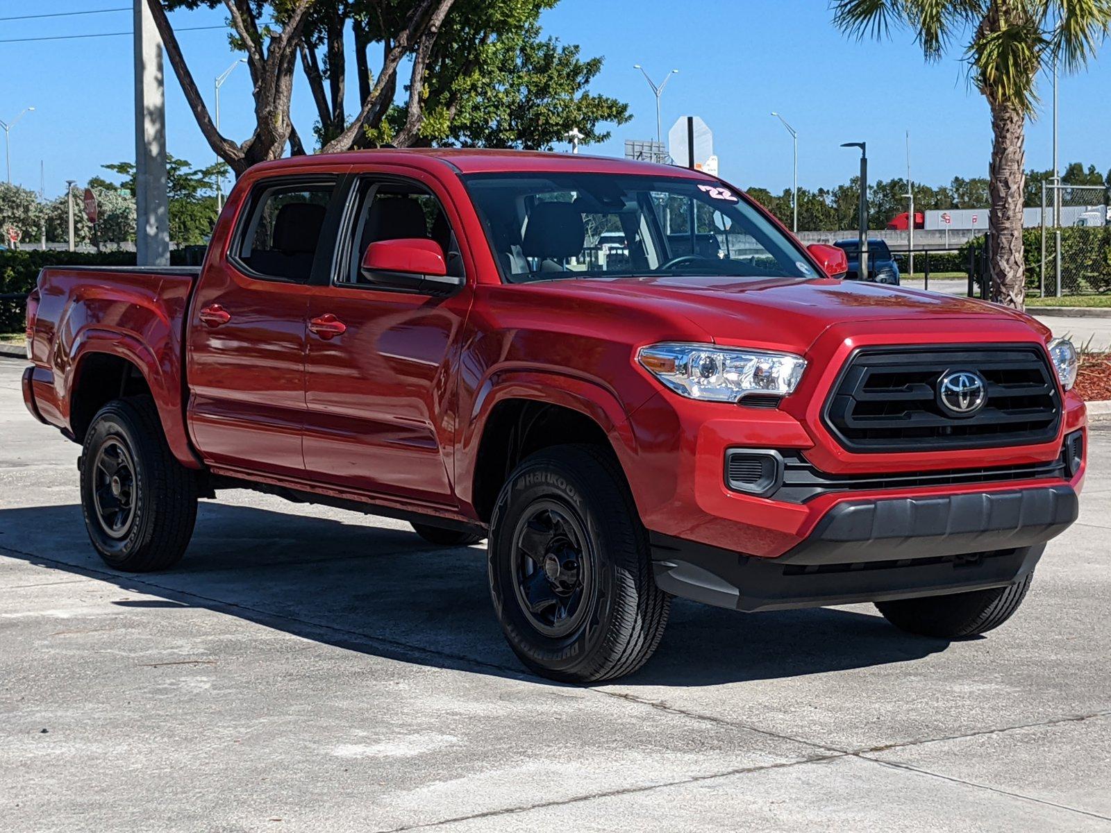 2022 Toyota Tacoma 2WD Vehicle Photo in Davie, FL 33331