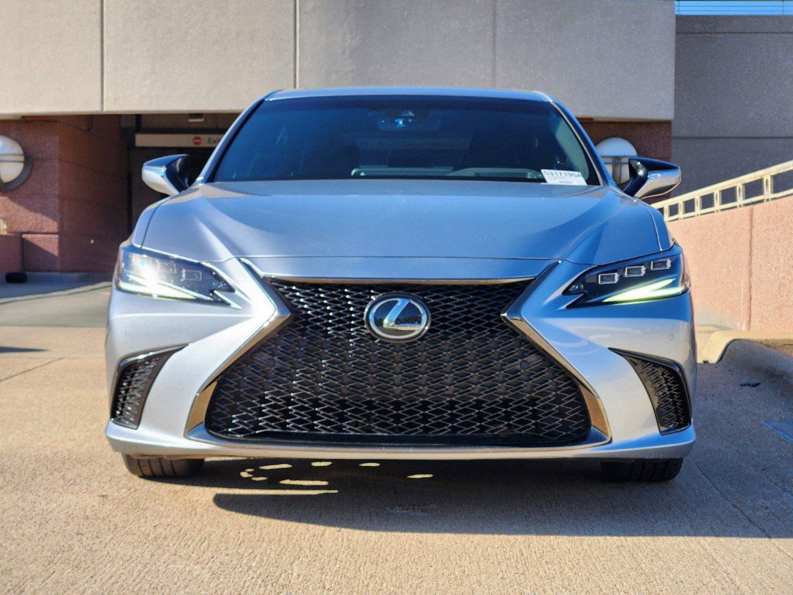 2022 Lexus ES 350 Vehicle Photo in PLANO, TX 75024