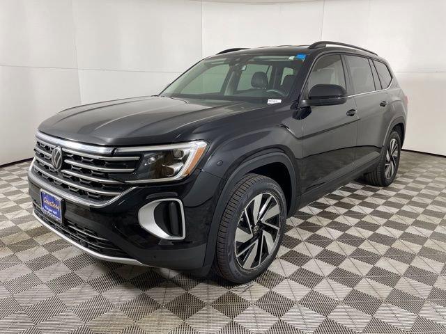 2024 Volkswagen Atlas Vehicle Photo in PHOENIX, AZ 85014-3381