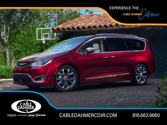 2020 Chrysler Pacifica Vehicle Photo in Kansas City, MO 64114