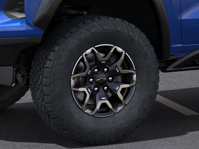 2025 Chevrolet Colorado Vehicle Photo in Roslyn, NY 11576
