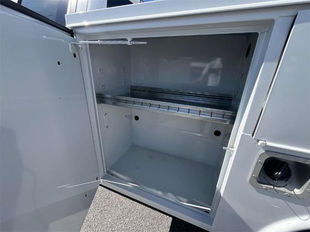 2024 Chevrolet Silverado 3500 HD Chassis Cab Vehicle Photo in ALCOA, TN 37701-3235