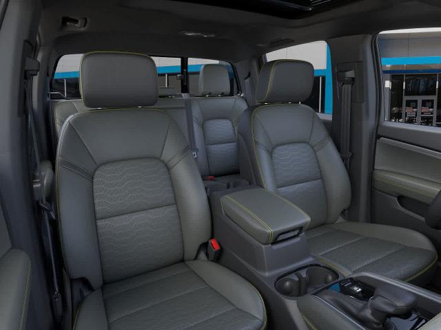 2025 Chevrolet Colorado Vehicle Photo in MOON TOWNSHIP, PA 15108-2571