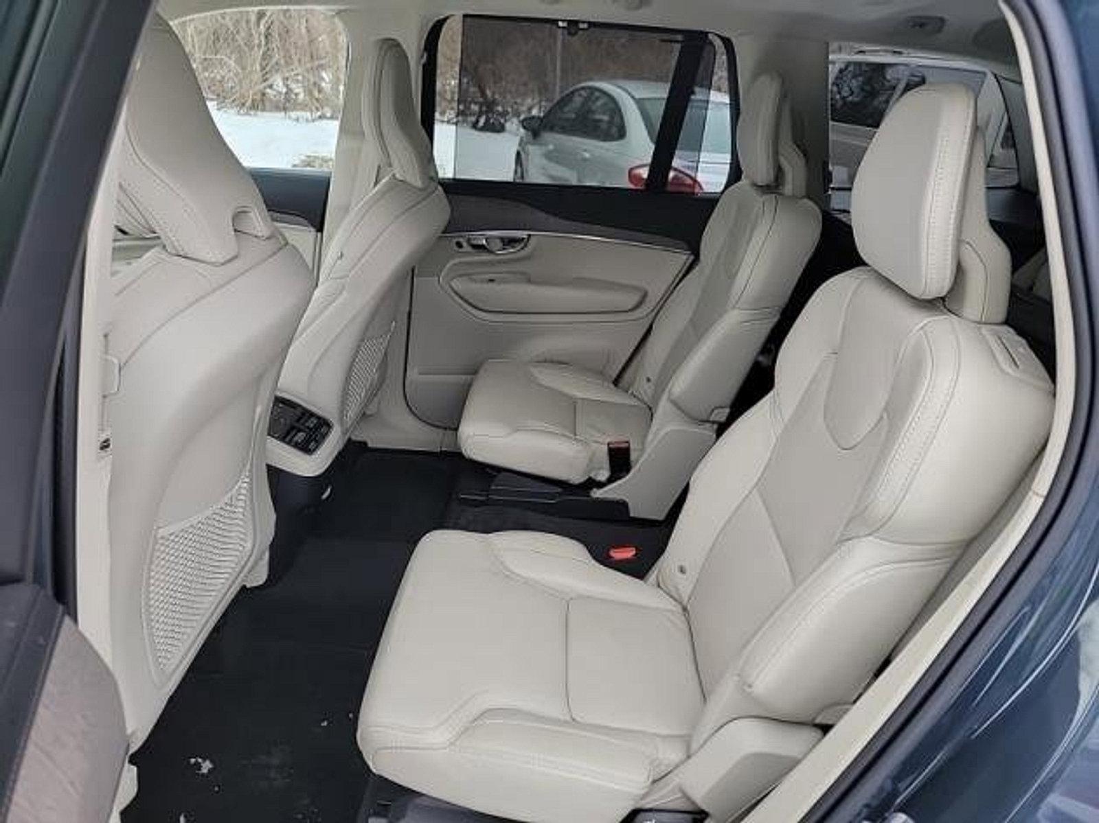 2022 Volvo XC90 Vehicle Photo in Trevose, PA 19053