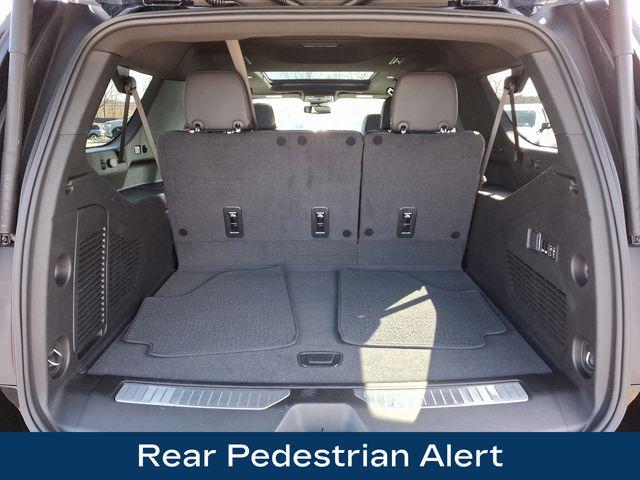 2024 GMC Yukon XL Vehicle Photo in PAWLING, NY 12564-3219