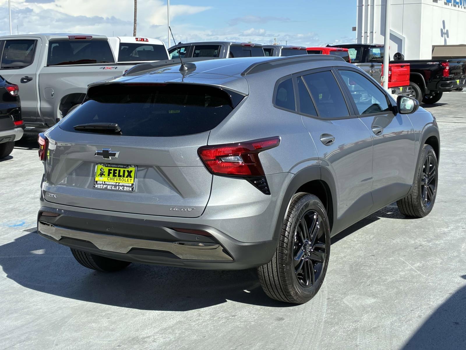 2025 Chevrolet Trax Vehicle Photo in LOS ANGELES, CA 90007-3794