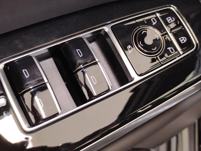 2025 Cadillac Escalade Vehicle Photo in PINEVILLE, NC 28134-8495