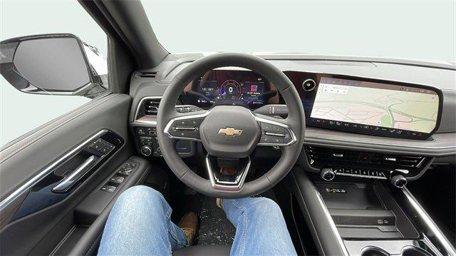 2025 Chevrolet Suburban Vehicle Photo in THOMPSONTOWN, PA 17094-9014
