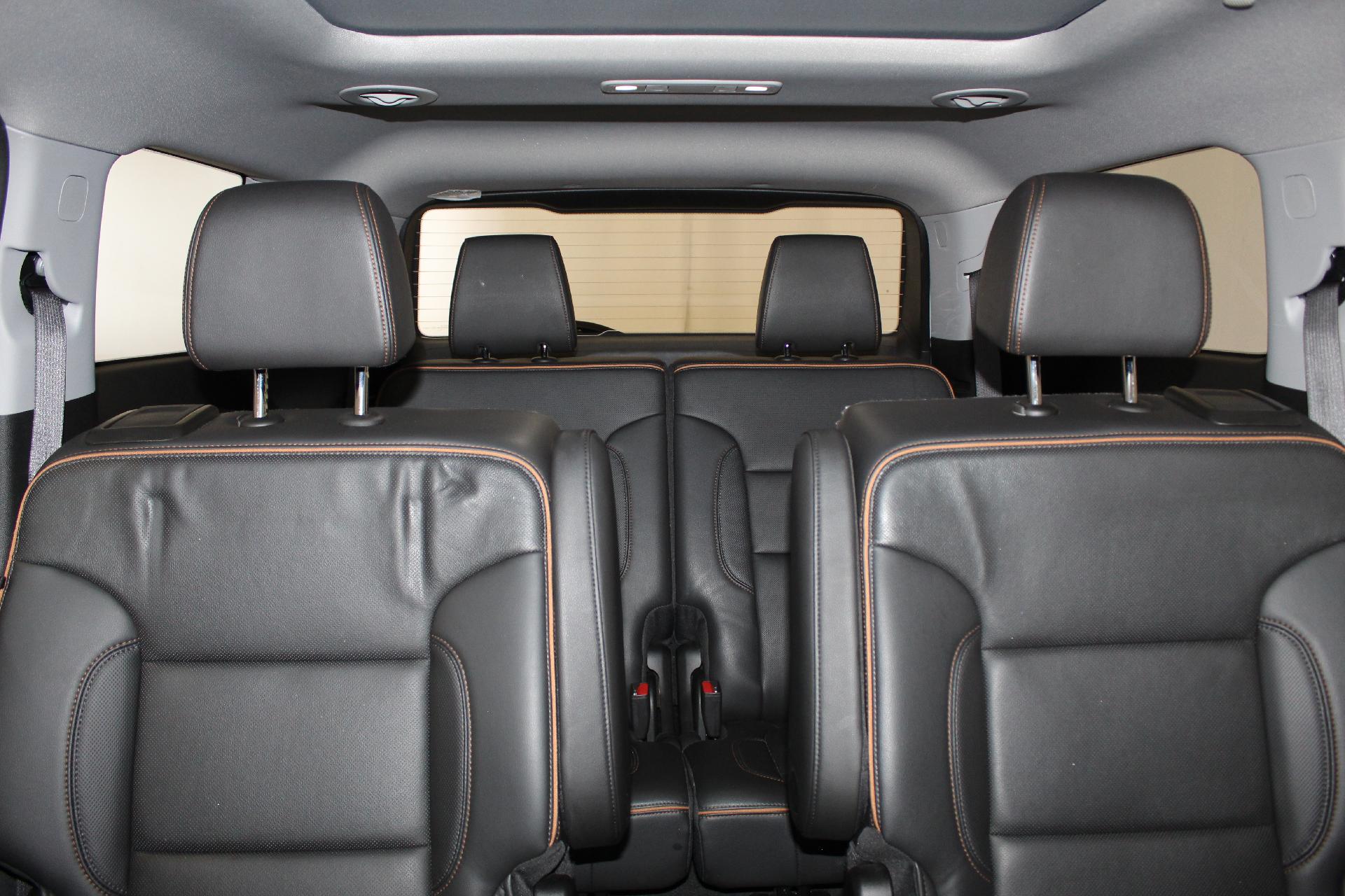 2023 GMC Acadia Vehicle Photo in NORTHAMPTON, MA 01060-1120