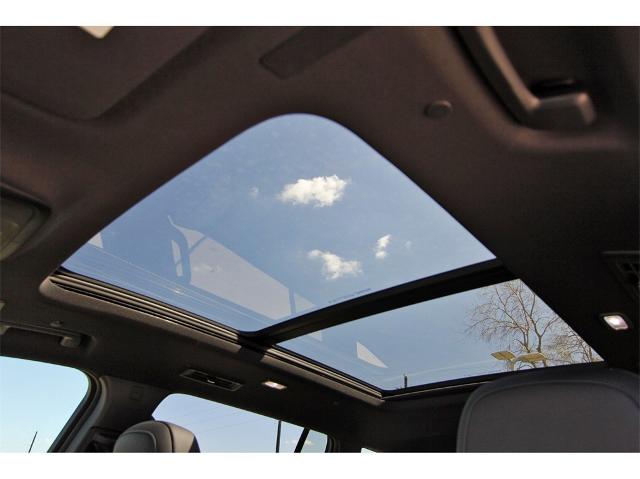 2025 GMC Acadia Vehicle Photo in ROSENBERG, TX 77471-5675