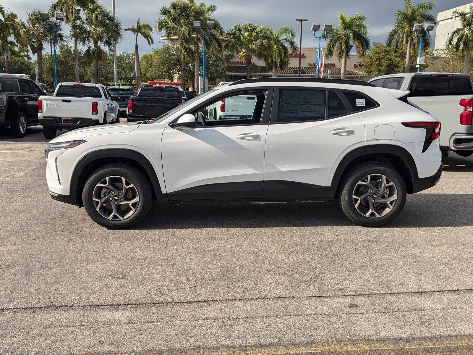 2025 Chevrolet Trax Vehicle Photo in MIAMI, FL 33134-2699