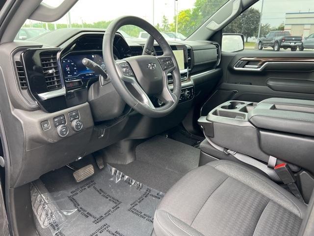 2023 Chevrolet Silverado 1500 Vehicle Photo in GREEN BAY, WI 54304-5303