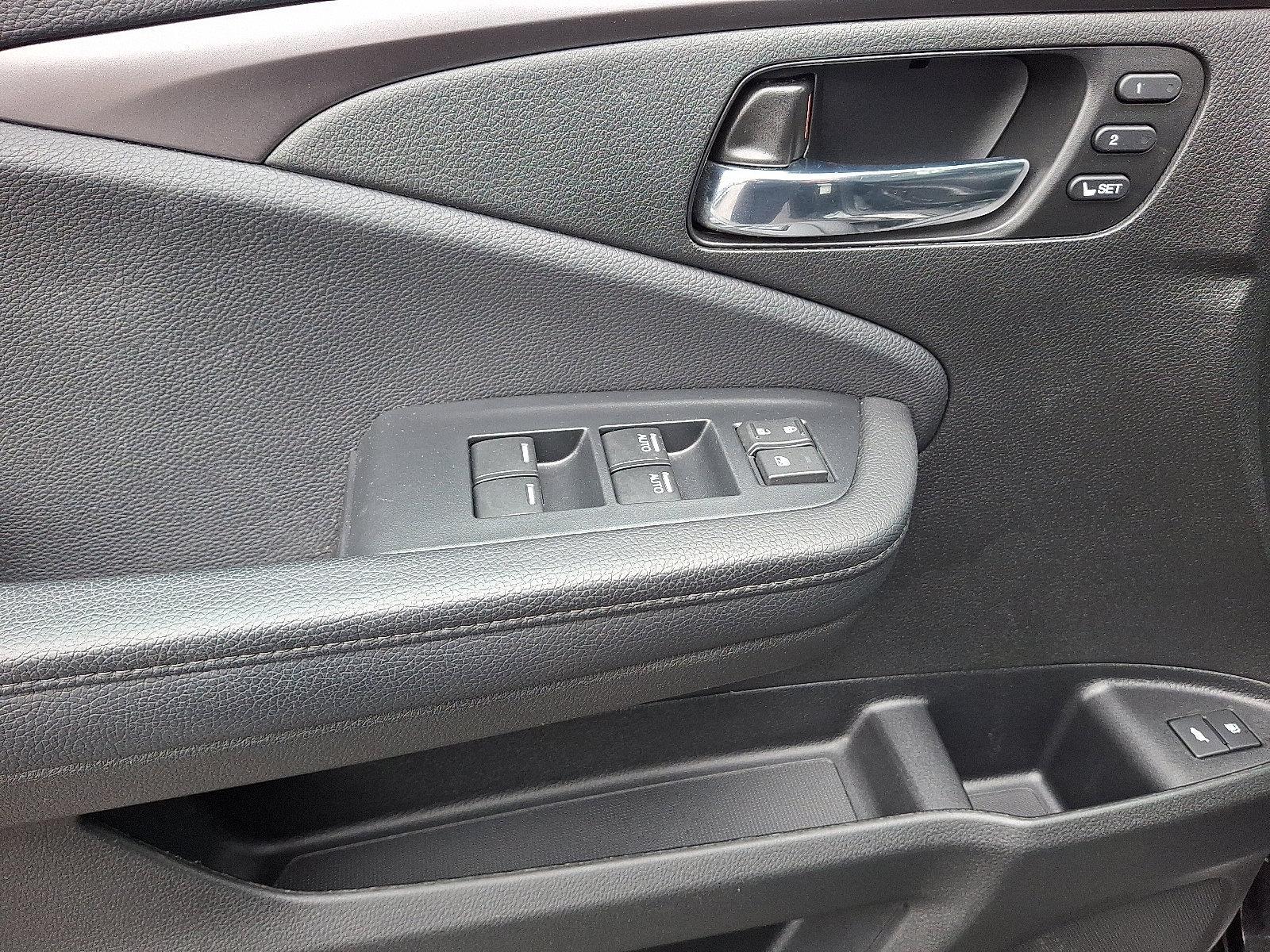 2022 Honda Pilot Vehicle Photo in Harrisburg, PA 17111-1033