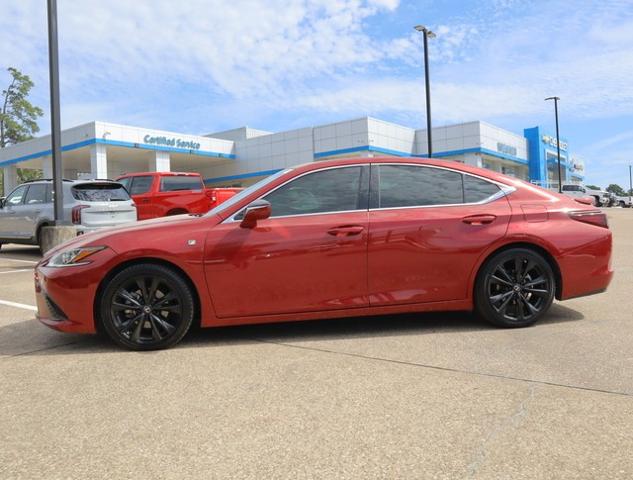 Used 2022 Lexus ES F SPORT with VIN 58AGZ1B10NU111667 for sale in Huntsville, TX