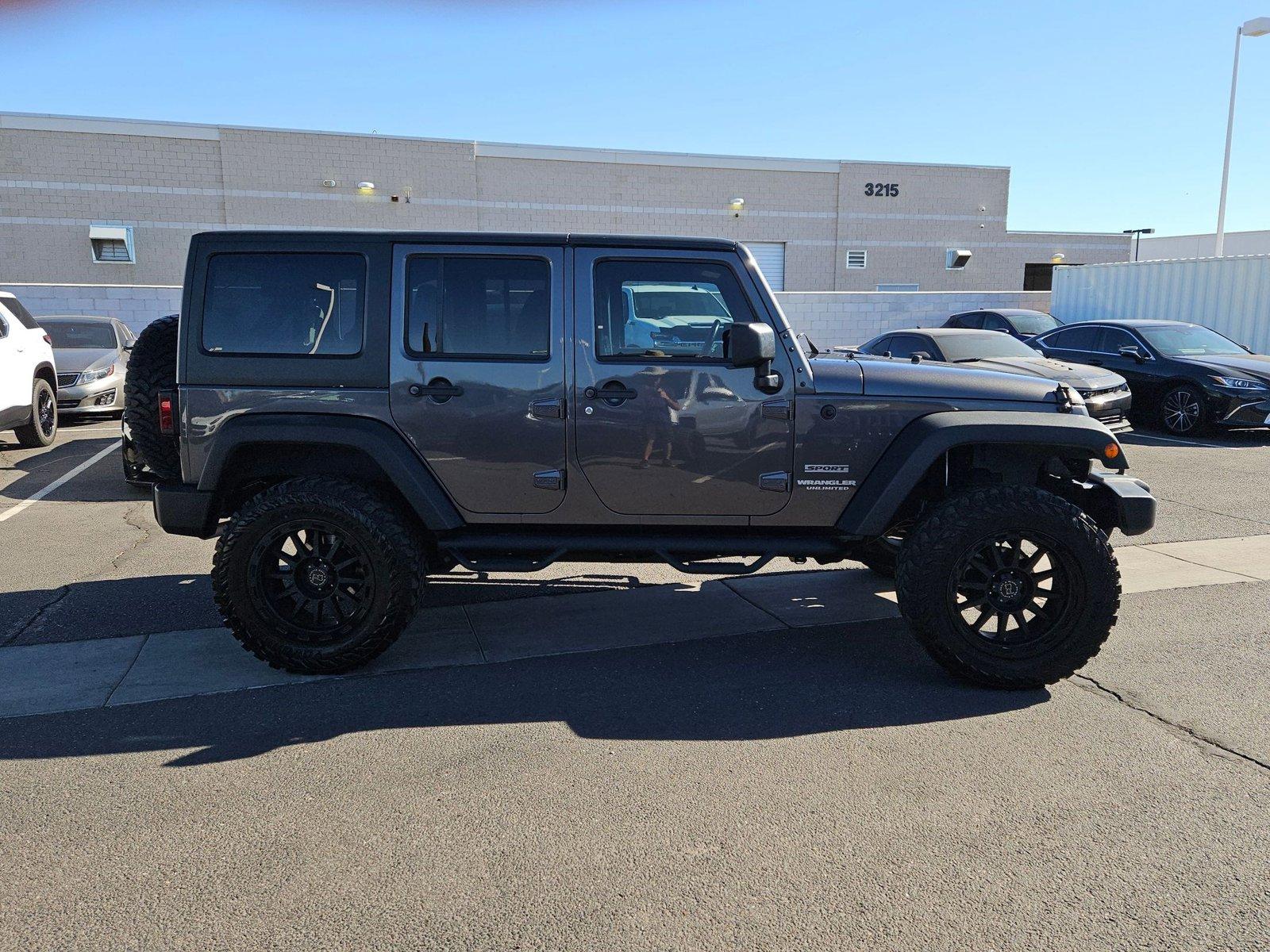 2017 Jeep WRANU Vehicle Photo in GILBERT, AZ 85297-0446