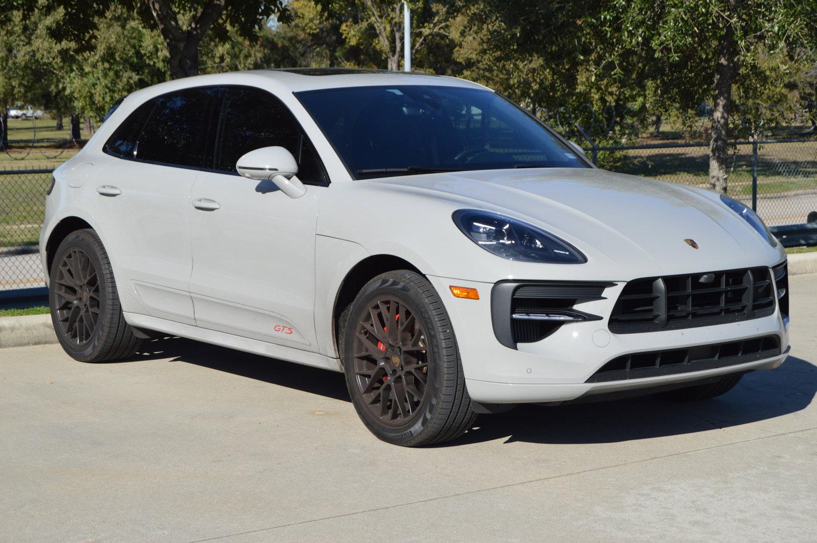 2021 Porsche Macan Vehicle Photo in Houston, TX 77090