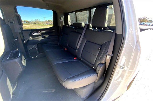 2024 Chevrolet Silverado 1500 Vehicle Photo in TOPEKA, KS 66609-0000