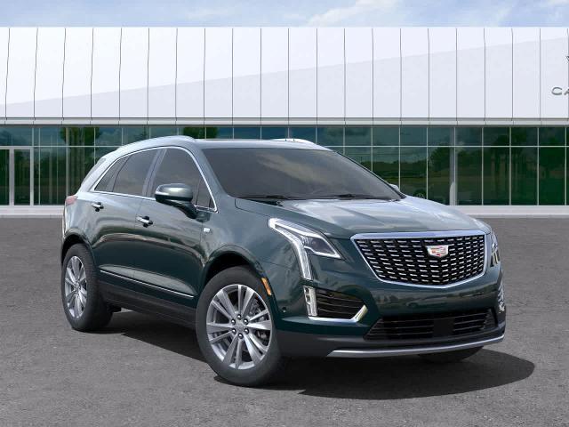 2025 Cadillac XT5 Vehicle Photo in POMPANO BEACH, FL 33064-7091