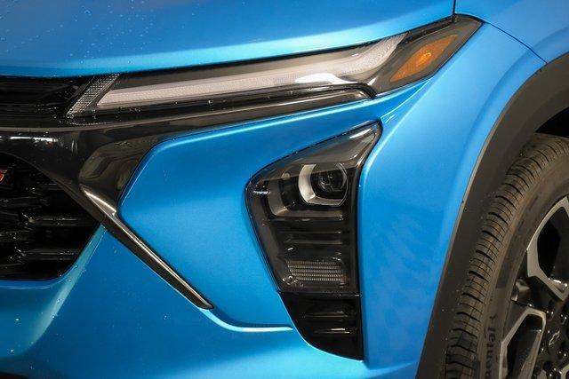2025 Chevrolet Trax Vehicle Photo in PUYALLUP, WA 98371-4149