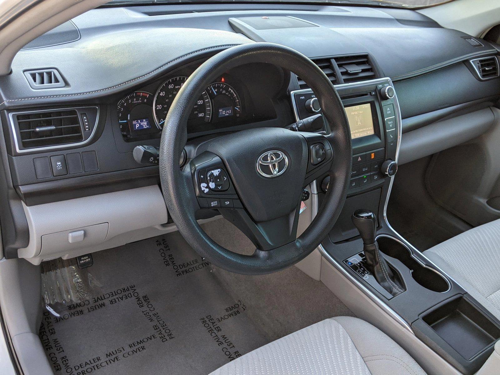 2015 Toyota Camry Vehicle Photo in Pembroke Pines , FL 33084