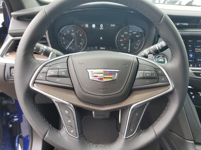 2024 Cadillac XT5 Vehicle Photo in POMPANO BEACH, FL 33064-7091