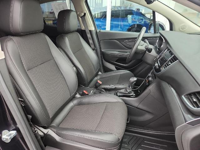 2022 Buick Encore Vehicle Photo in HAYS, KS 67601-1994