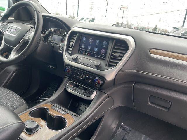 2022 GMC Acadia Vehicle Photo in MEDINA, OH 44256-9631