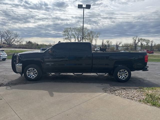 2018 Chevrolet Silverado 2500 HD Vehicle Photo in MANHATTAN, KS 66502-5036