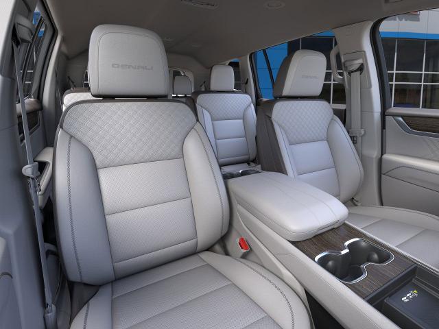 2025 GMC Acadia Vehicle Photo in EMPORIA, VA 23847-1235