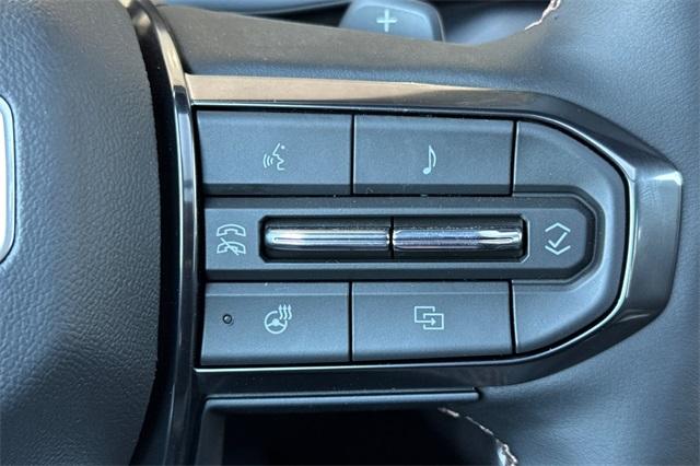 2025 GMC Acadia Vehicle Photo in ELK GROVE, CA 95757-8703
