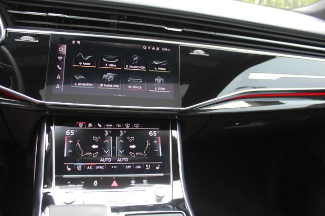 2024 Audi Q8 Vehicle Photo in HOUSTON, TX 77090