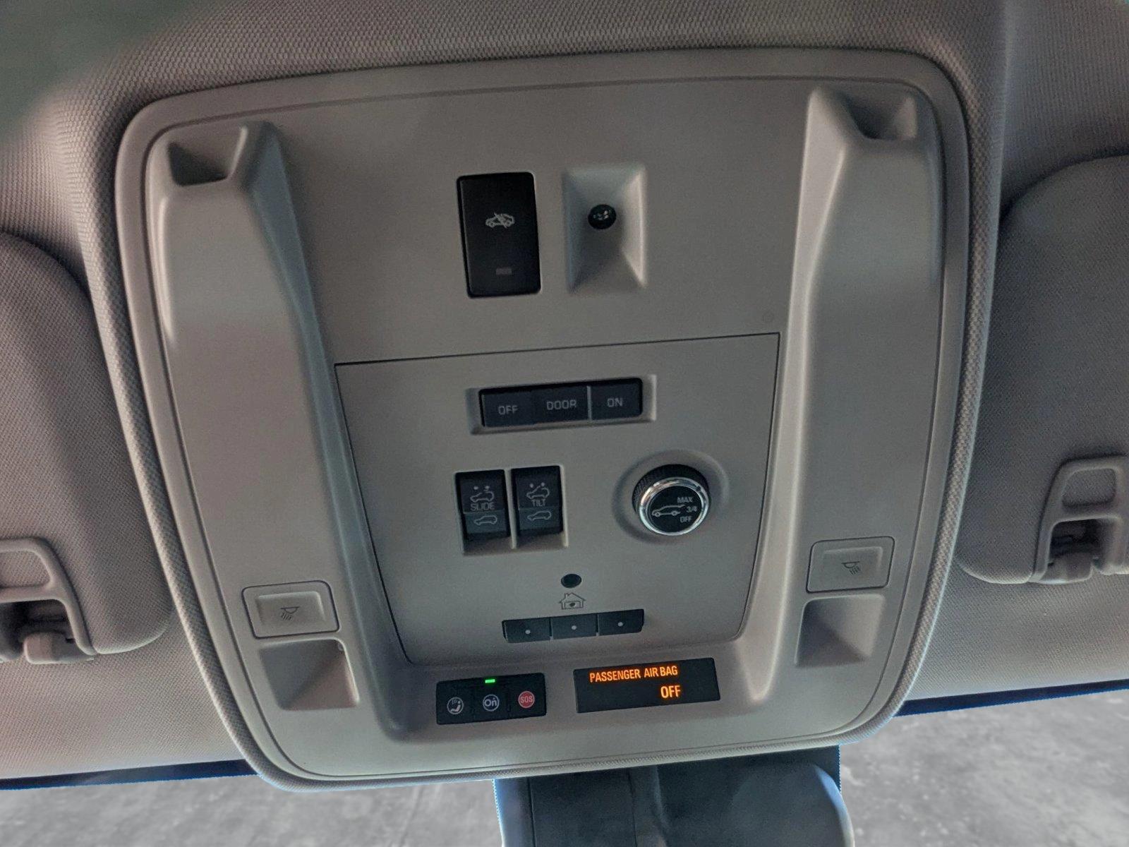 2017 Cadillac Escalade Vehicle Photo in St. Petersburg, FL 33713